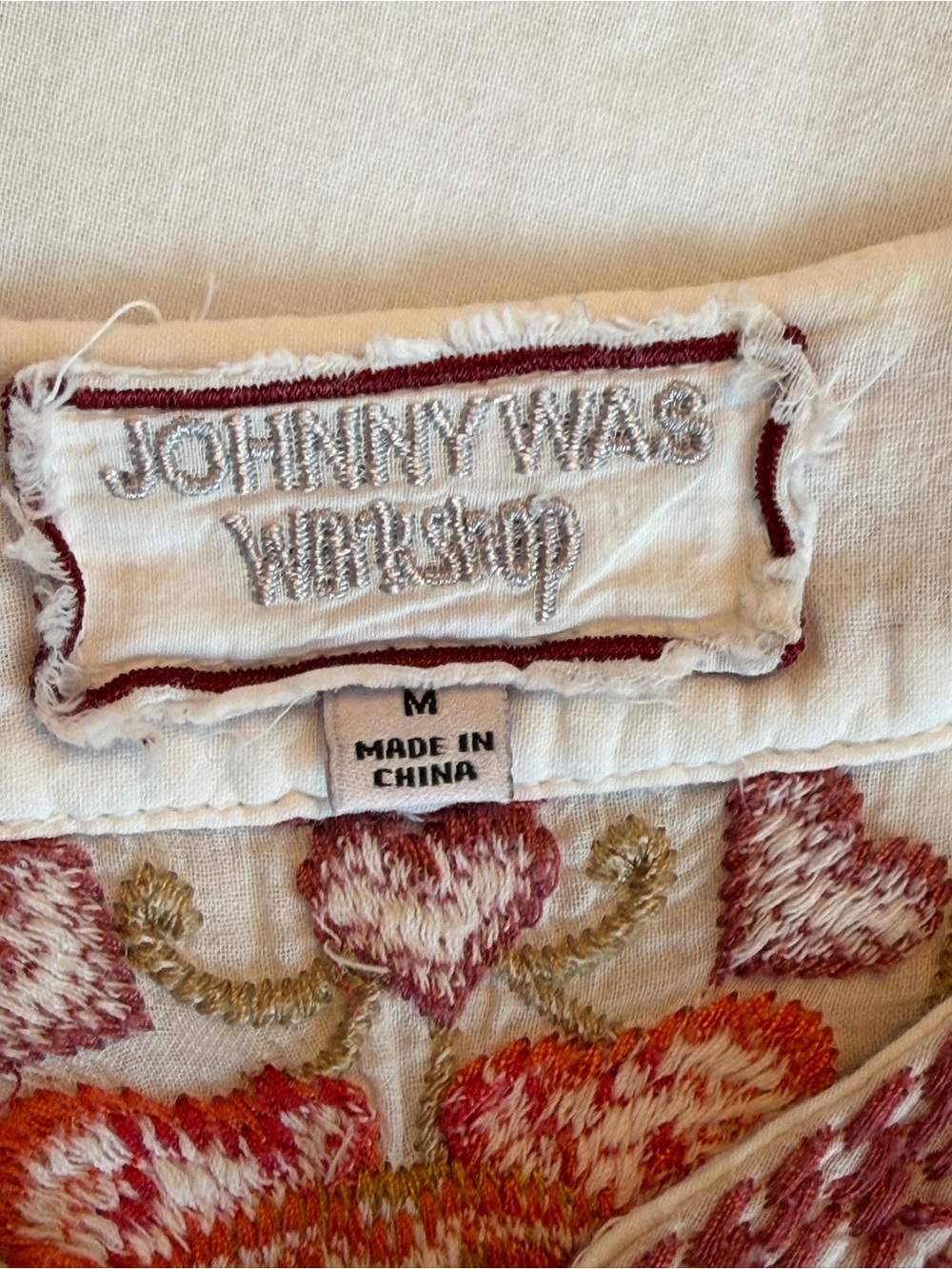 Johnny Was Embroidered V-Neck Bell Sleeve Top - White with Red Floral Sz Medium - Picture 9 of 11